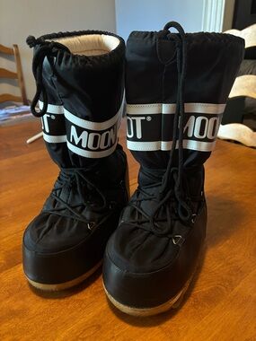 Tecnica Original Moon Boots size 42-44